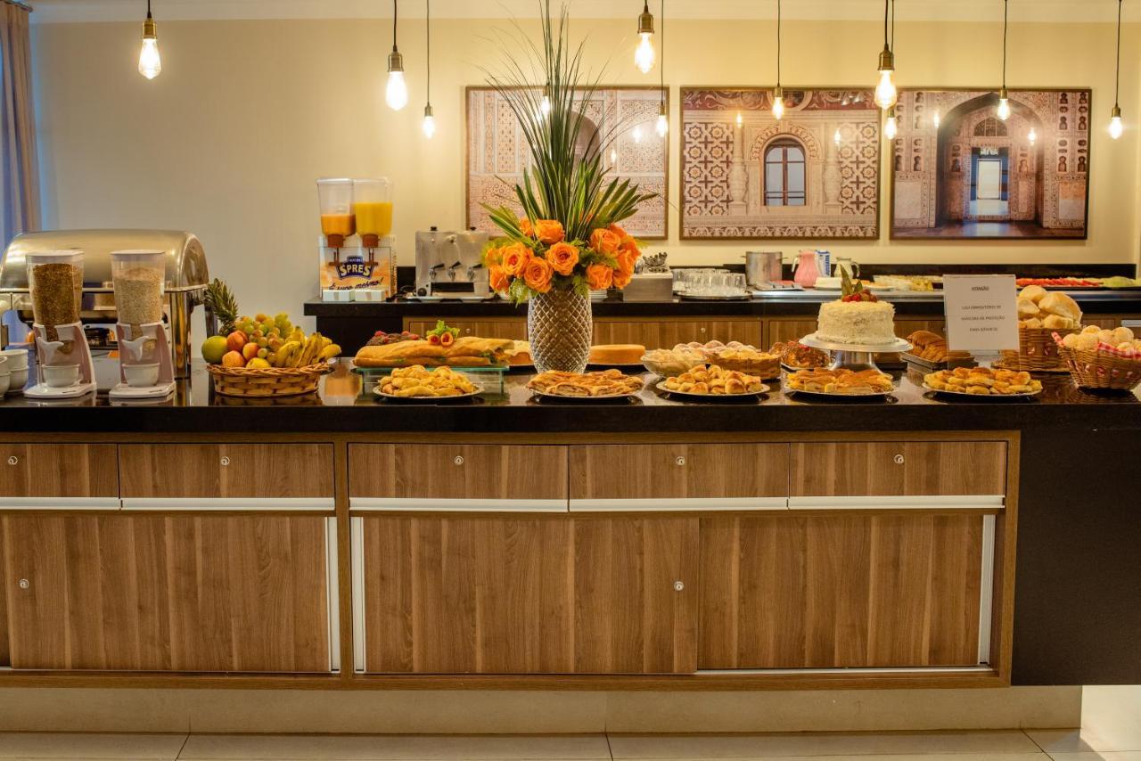 Imperador Palace Hotel פרנקה מראה חיצוני תמונה