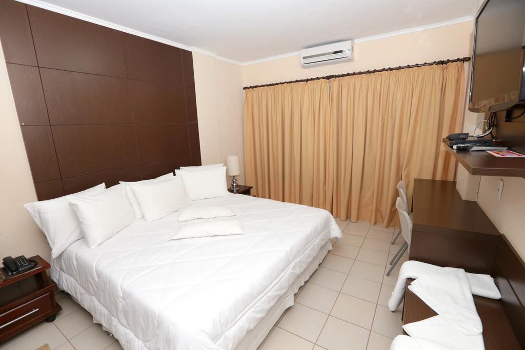 Imperador Palace Hotel פרנקה מראה חיצוני תמונה