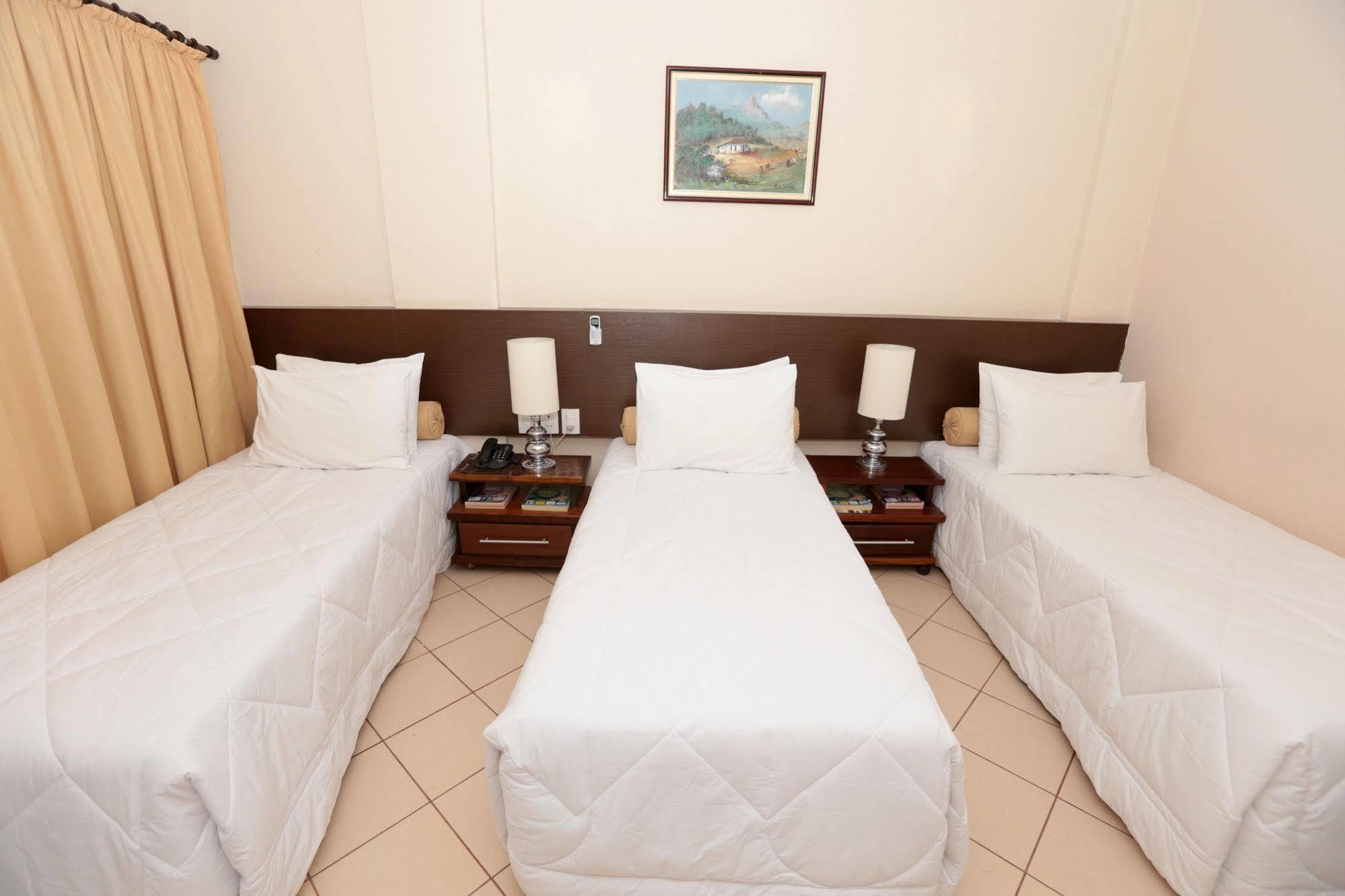 Imperador Palace Hotel פרנקה מראה חיצוני תמונה